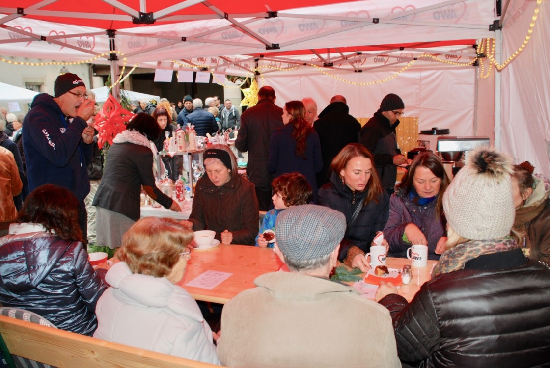 AWO aktiv beim Weihnachtsmarkt 2016