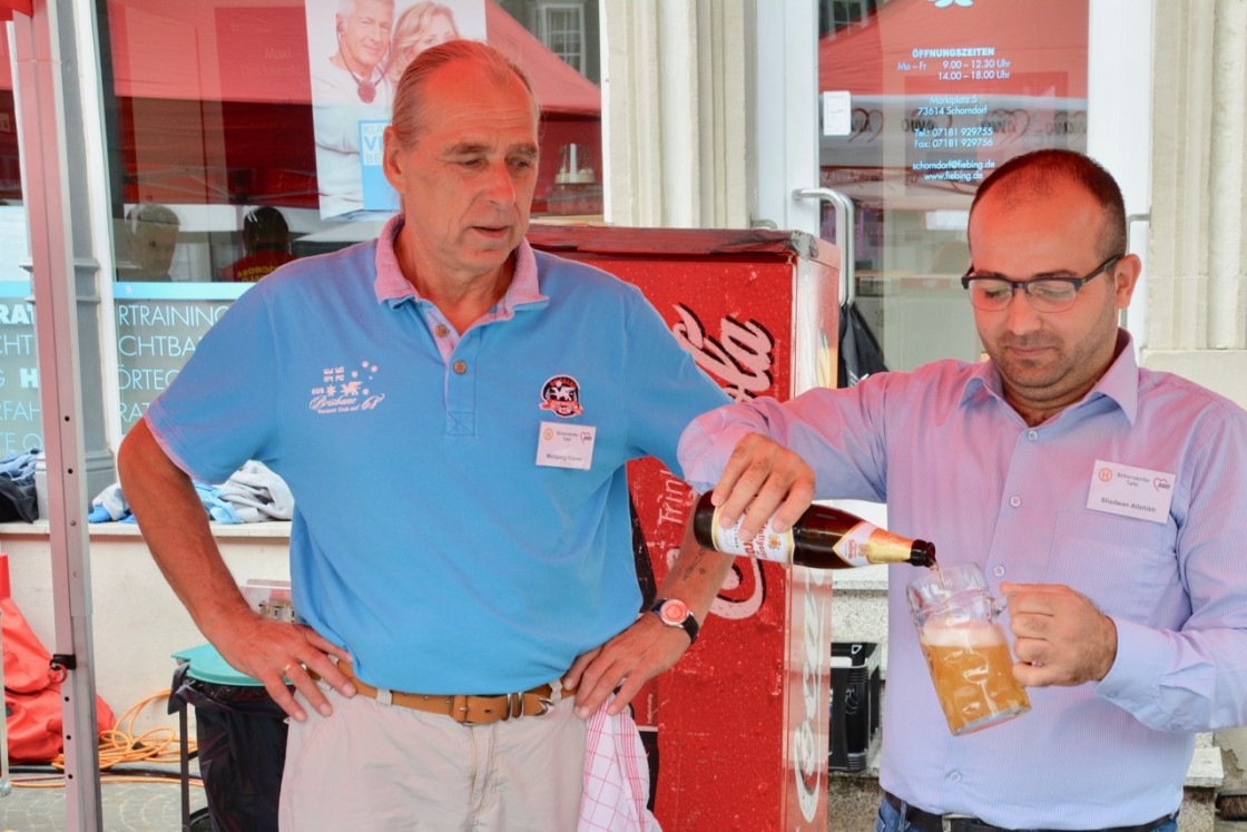 Lange Tafel auf dem Oberen Marktplatz 2017